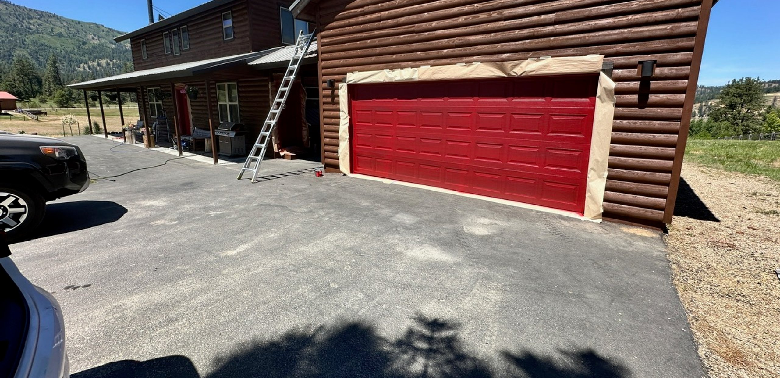 garage door painted red