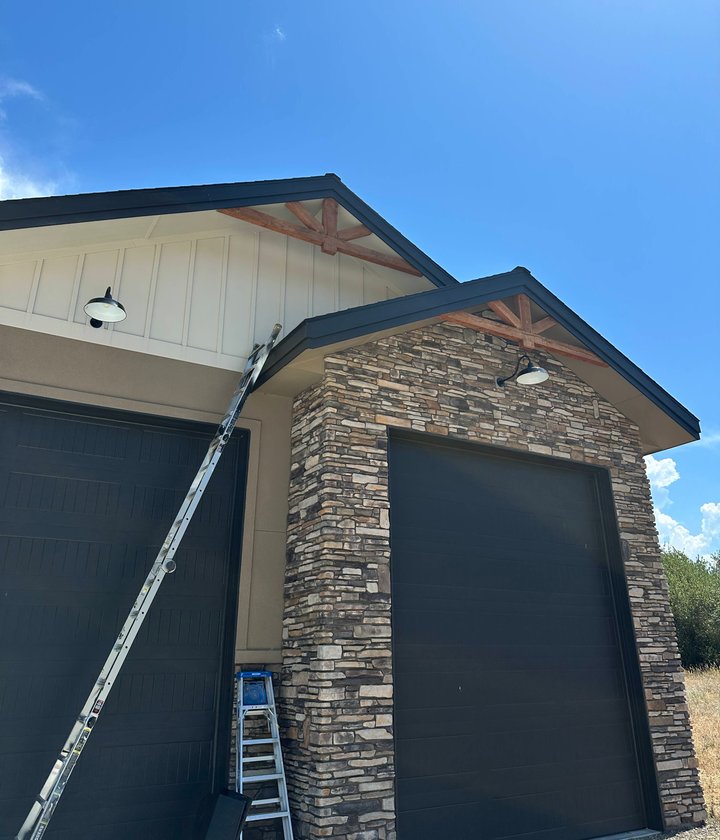exterior painting on a home in Meridian, Idaho