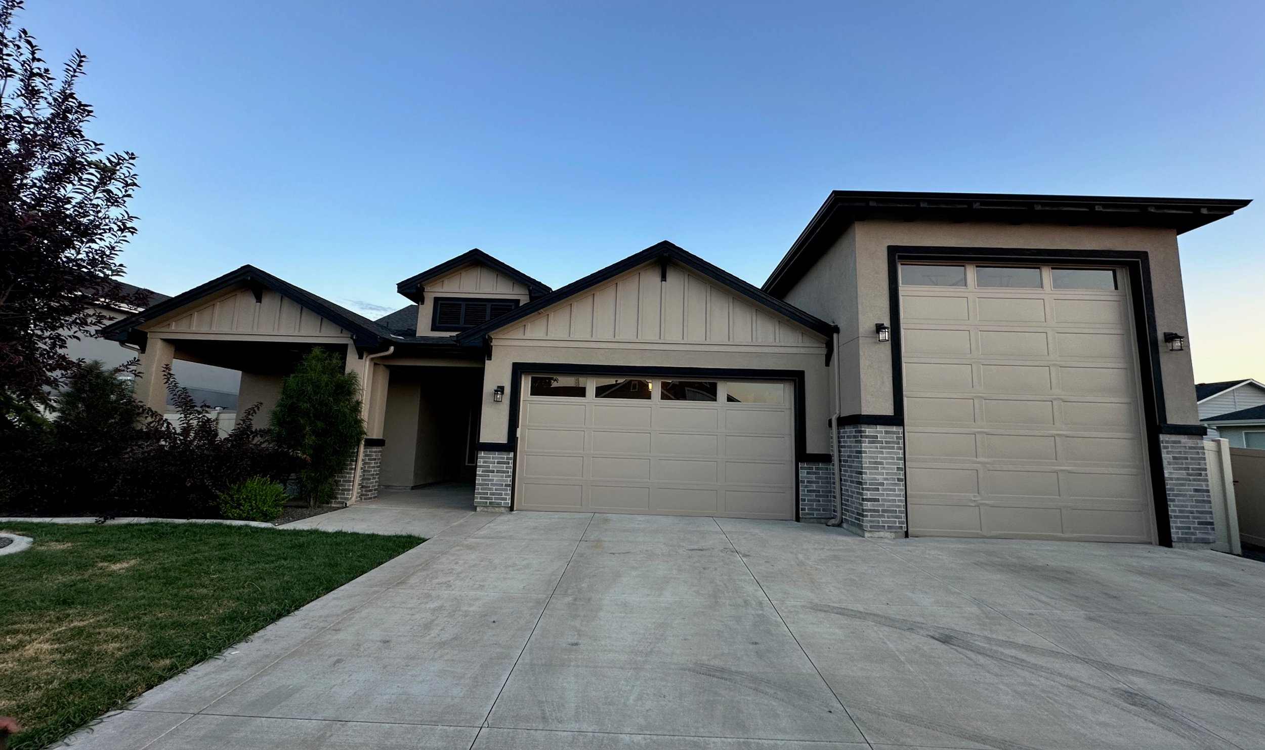beautiful newly painted house in Meridian, Idaho